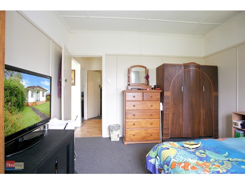 11 Frank Street, Scarborough QLD 4020