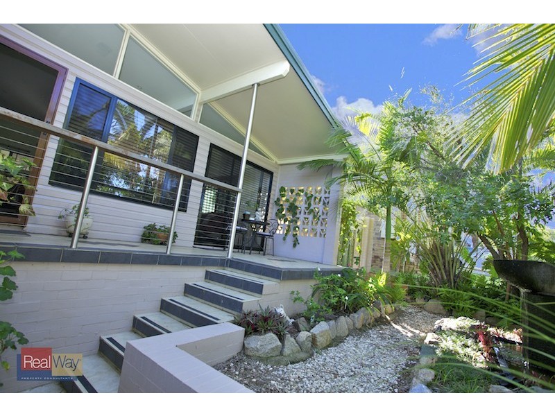 28 Shea Street, Scarborough QLD 4020