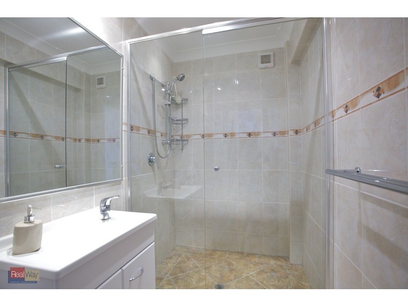 28 Shea Street, Scarborough QLD 4020