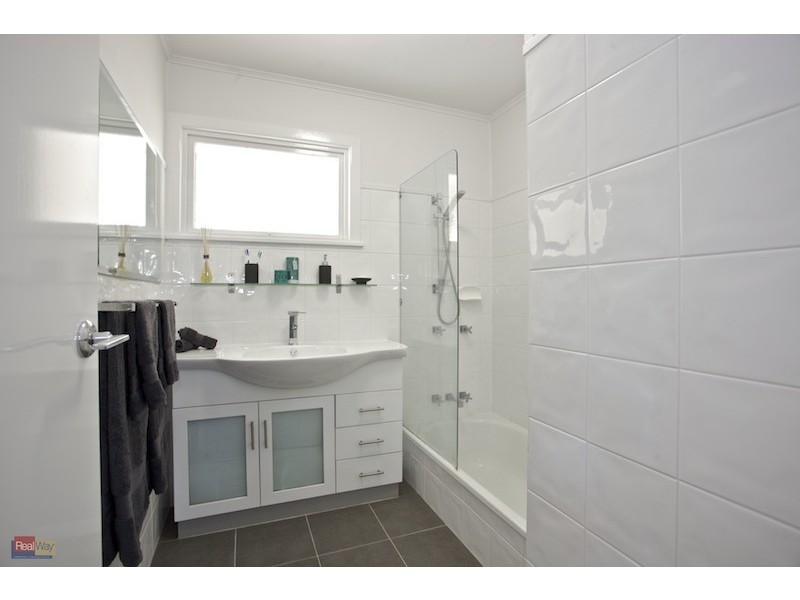 17 Kabura Street, Clontarf QLD 4019