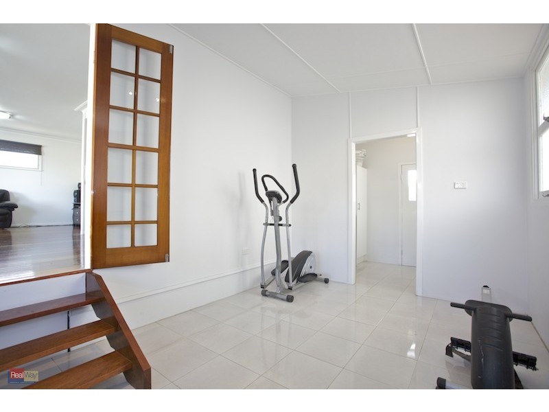 17 Kabura Street, Clontarf QLD 4019