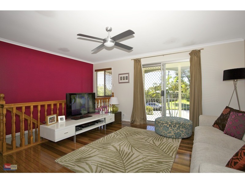 27 Porter Street, Redcliffe QLD 4020