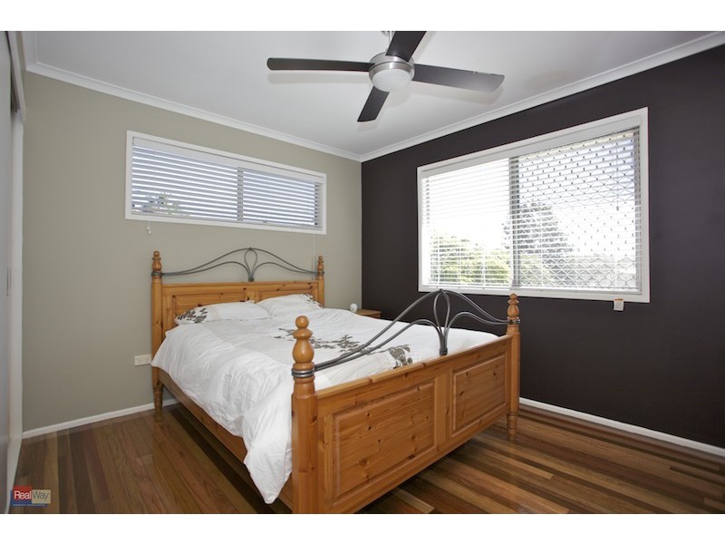 27 Porter Street, Redcliffe QLD 4020