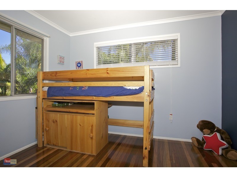 27 Porter Street, Redcliffe QLD 4020