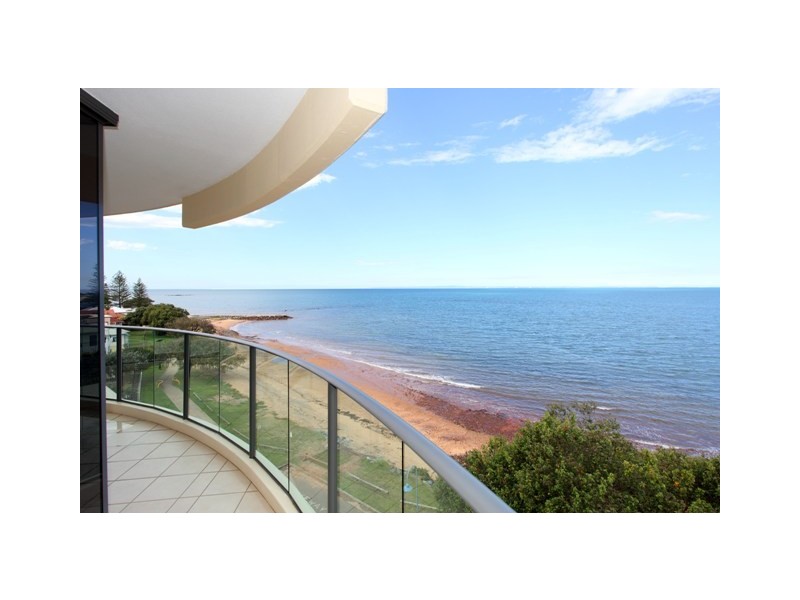 11/36 Prince Edward Parade, Redcliffe QLD 4020