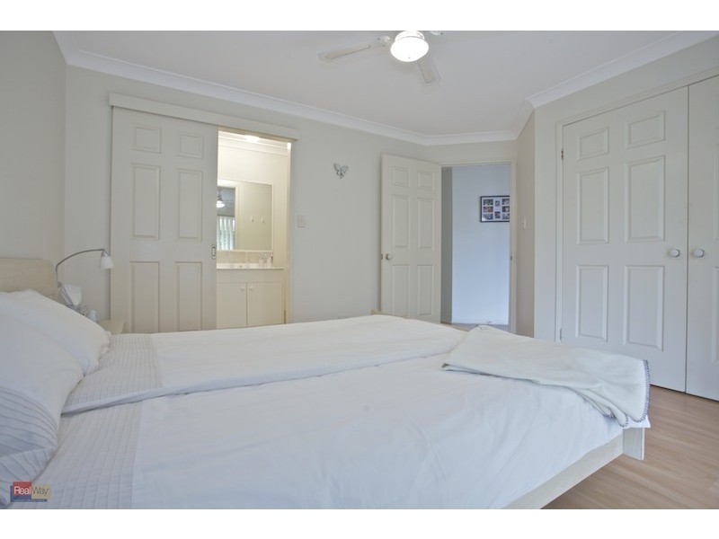 6 Spinny Court, Margate QLD 4019