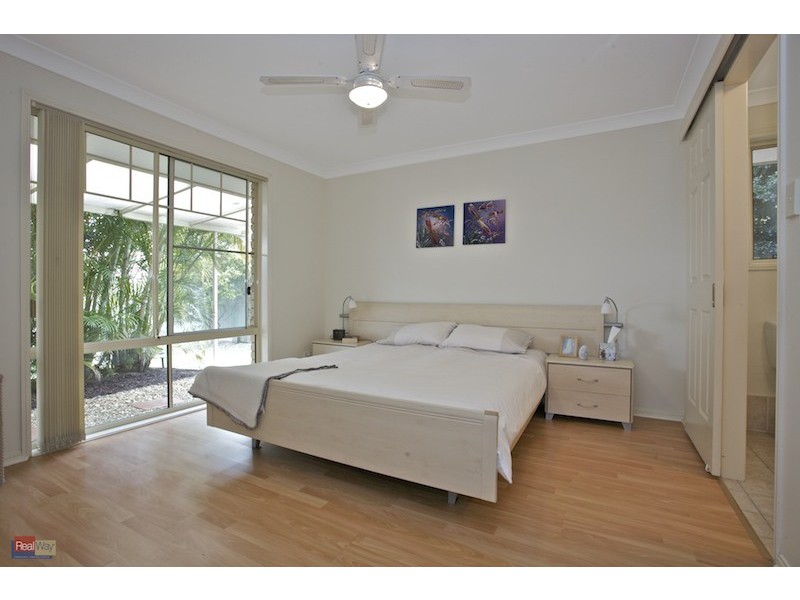 6 Spinny Court, Margate QLD 4019