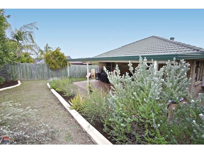 6 Spinny Court, Margate QLD 4019