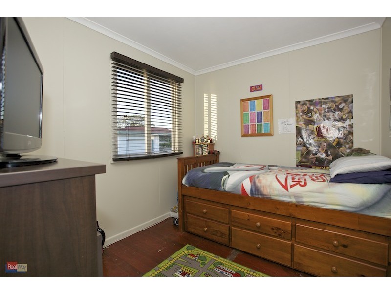 39 Windsor Street, Margate QLD 4019