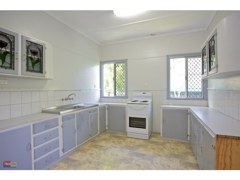18 Wendy Crescent, Clontarf QLD 4019