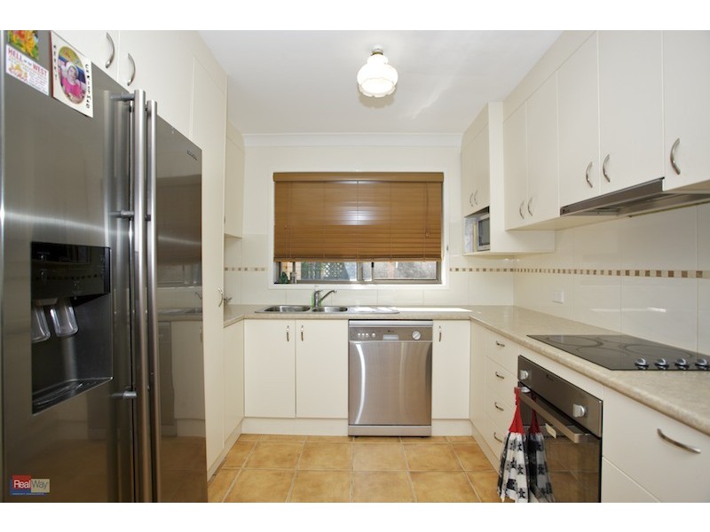 13 Paradise Court, Clontarf QLD 4019