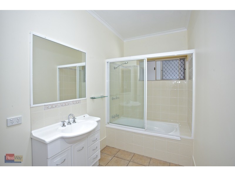 16 Redbank Road, Redcliffe QLD 4020