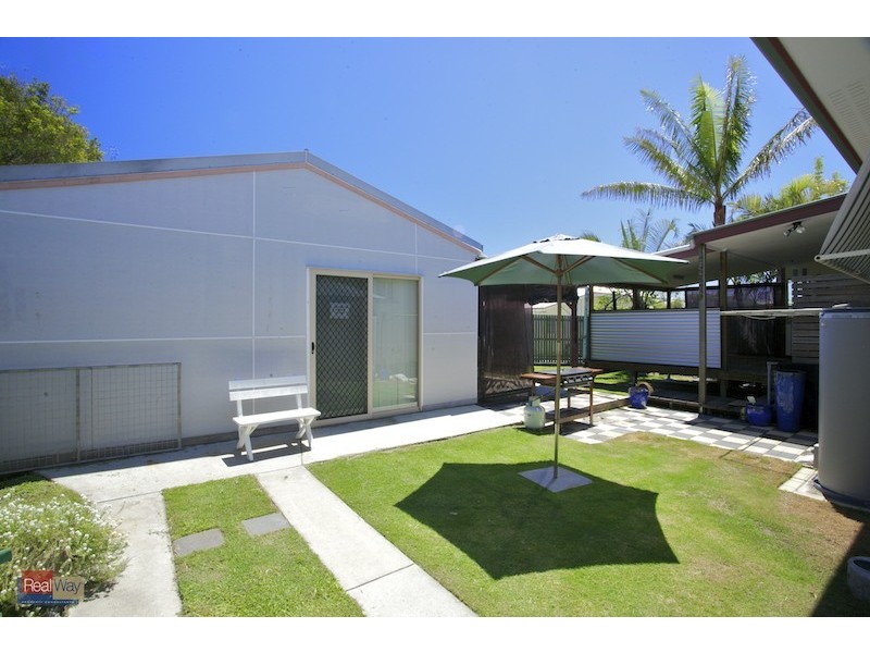 16 Redbank Road, Redcliffe QLD 4020