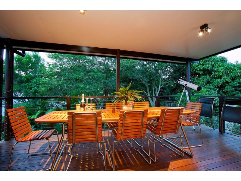 42 Gerald Avenue, Clontarf QLD 4019