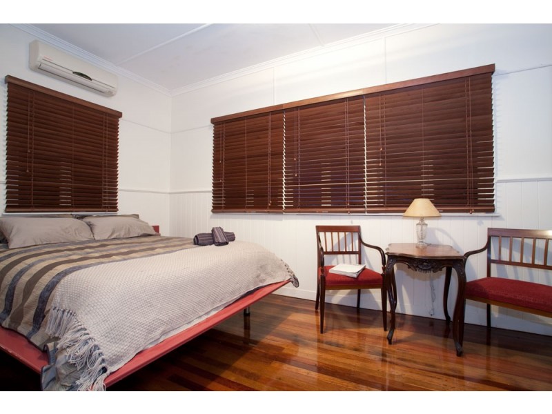 42 Gerald Avenue, Clontarf QLD 4019