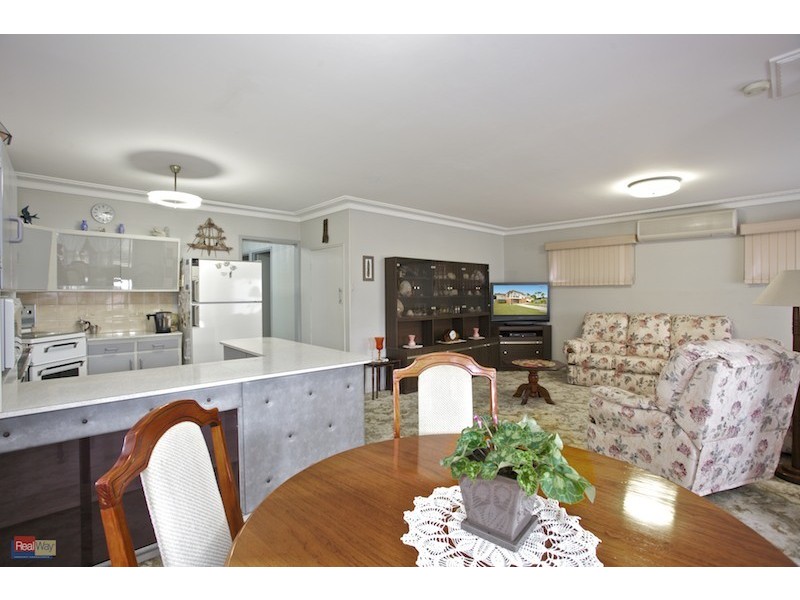 17 Centaur Street, Redcliffe QLD 4020