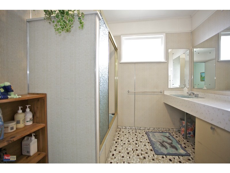 17 Centaur Street, Redcliffe QLD 4020