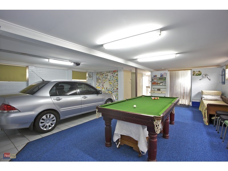 17 Centaur Street, Redcliffe QLD 4020