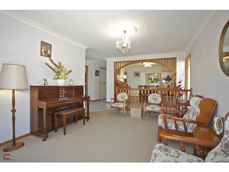 2 Murphy Street, Scarborough QLD 4020