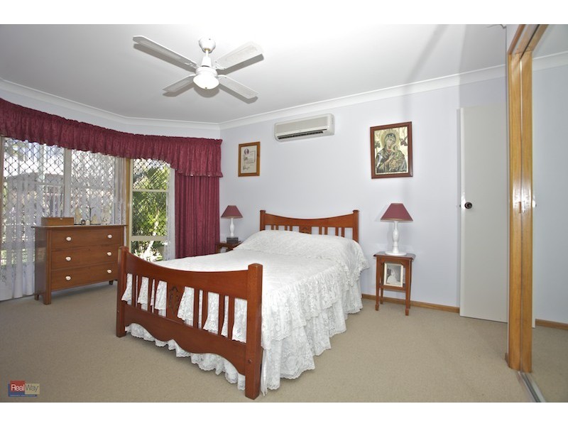 2 Murphy Street, Scarborough QLD 4020