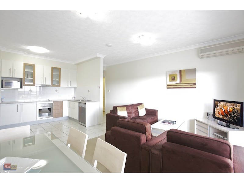 8/41 Anzac Avenue, Redcliffe QLD 4020