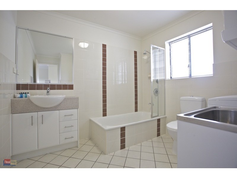 8/41 Anzac Avenue, Redcliffe QLD 4020