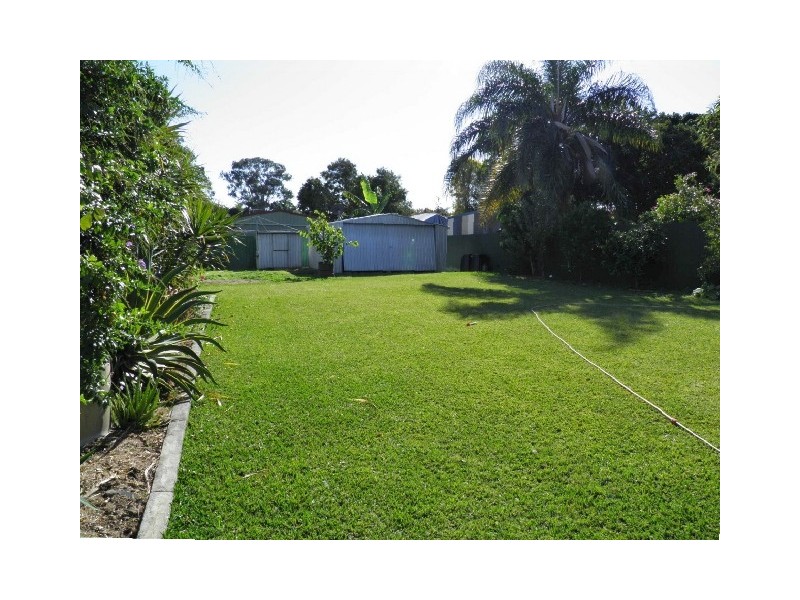 40 Georgina Street, Woody Point QLD 4019