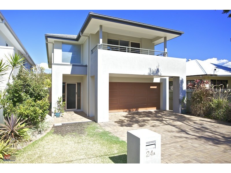 24a Clifford Street, Woody Point QLD 4019