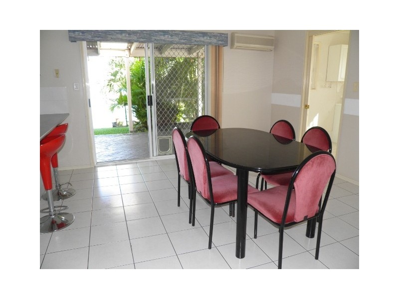 12 Nautilus Court, Newport QLD 4020