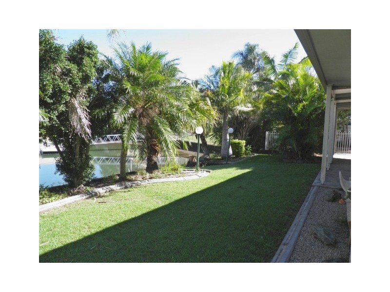 12 Nautilus Court, Newport QLD 4020