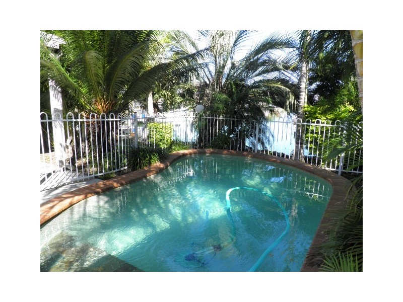 12 Nautilus Court, Newport QLD 4020