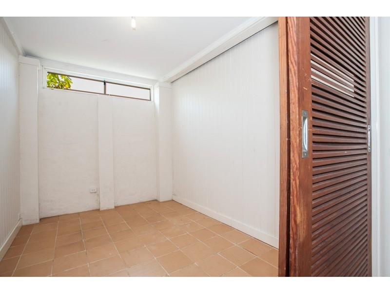 17 Campbell Street, Scarborough QLD 4020