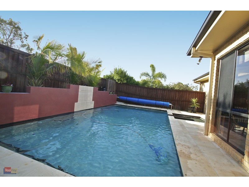 2 Standish Street, North Lakes QLD 4509