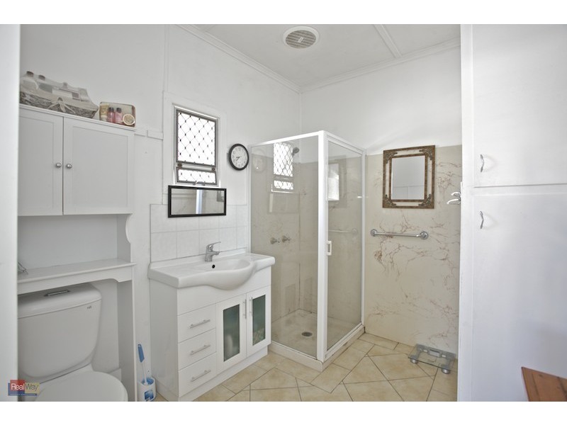 30 Shields Street, Redcliffe QLD 4020