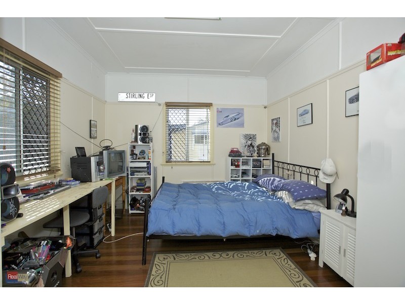 30 Shields Street, Redcliffe QLD 4020