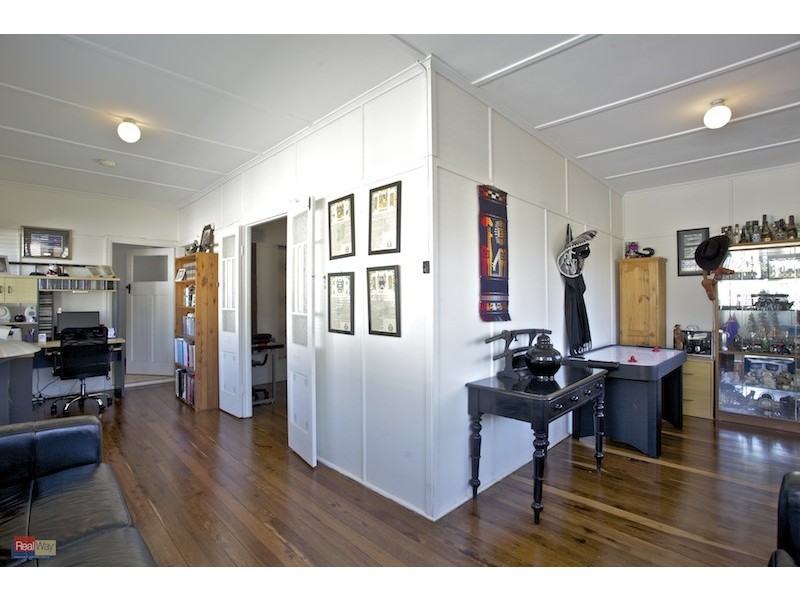 30 Shields Street, Redcliffe QLD 4020