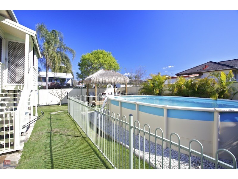 30 Shields Street, Redcliffe QLD 4020