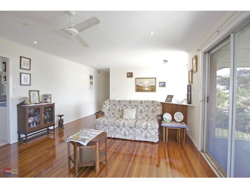 6 Clifford Street, Woody Point QLD 4019