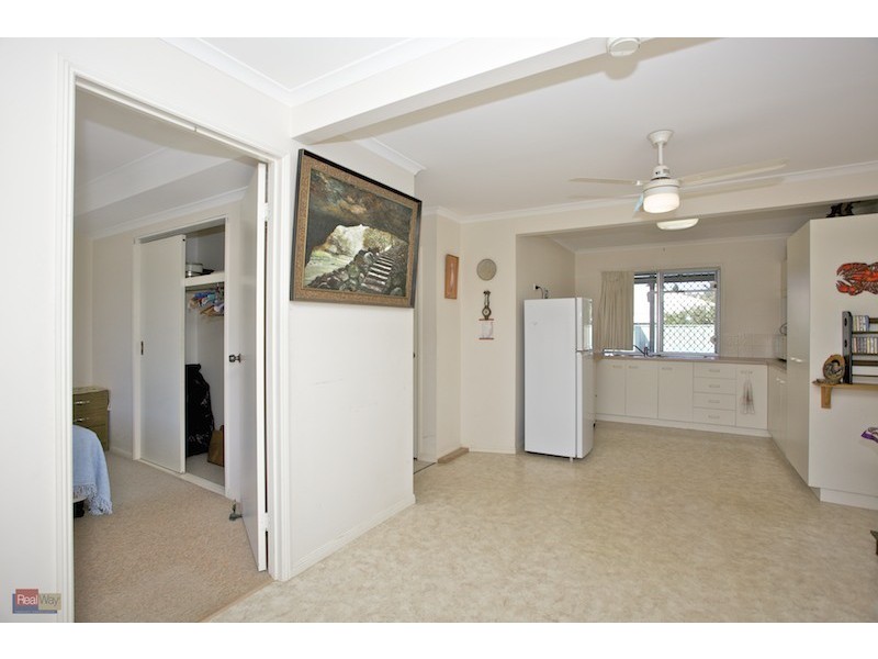 6 Clifford Street, Woody Point QLD 4019