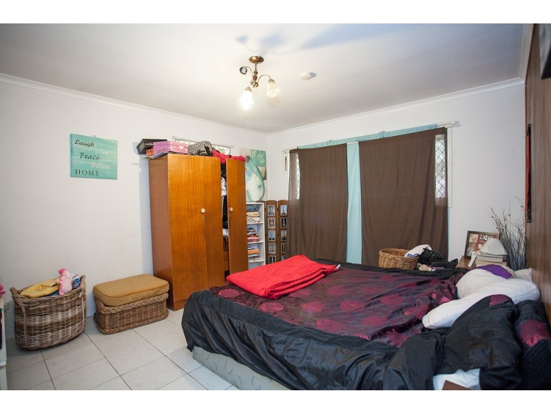 5 Sutherland Street, Redcliffe QLD 4020