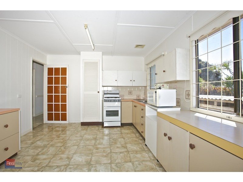 64 Steven Street, Redcliffe QLD 4020