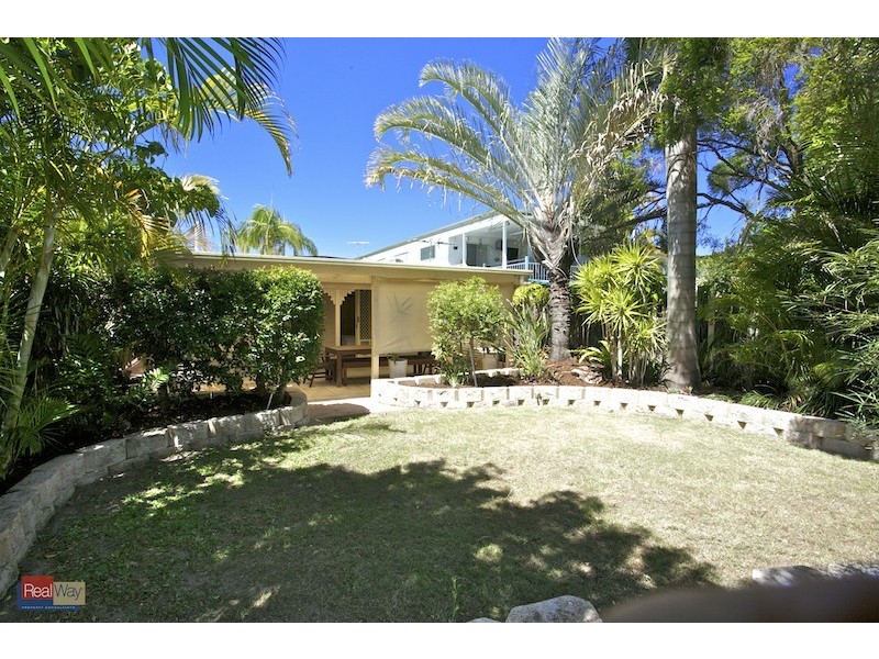 25 Sportsground Street, Redcliffe QLD 4020