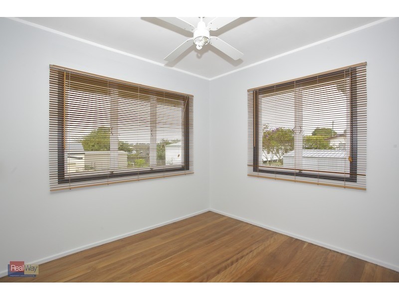 4 Heather Street, Clontarf QLD 4019