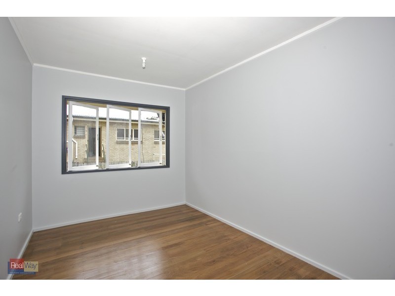 4 Heather Street, Clontarf QLD 4019