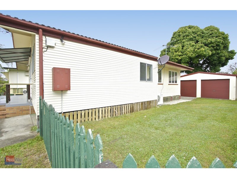 4 Heather Street, Clontarf QLD 4019