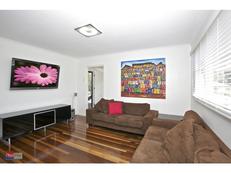 1 Long Street, Clontarf QLD 4019