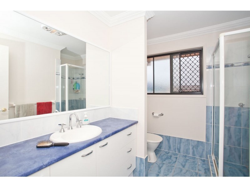12 Gale Street, Redcliffe QLD 4020