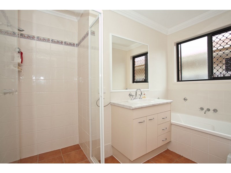 12 Gale Street, Redcliffe QLD 4020