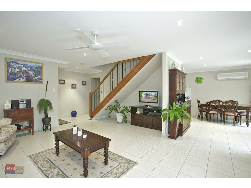 1/17  Shields Street, Redcliffe QLD 4020