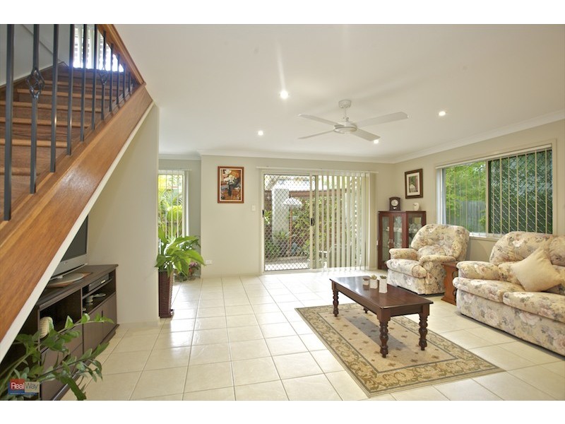 1/17  Shields Street, Redcliffe QLD 4020